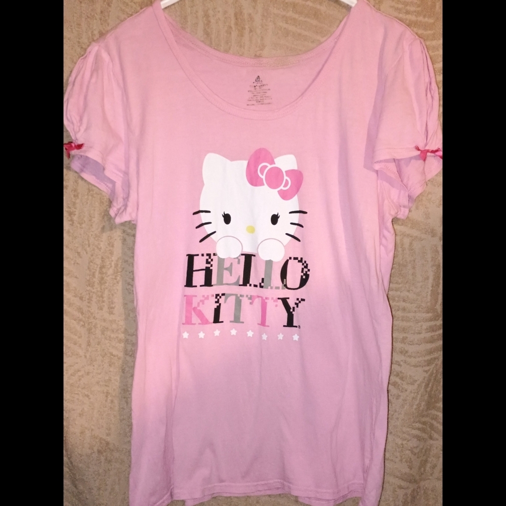 VTG Hello Kitty Sanrio Pink Graphic Tee - Women’s XL - Puff Sleeve & Bow Detail